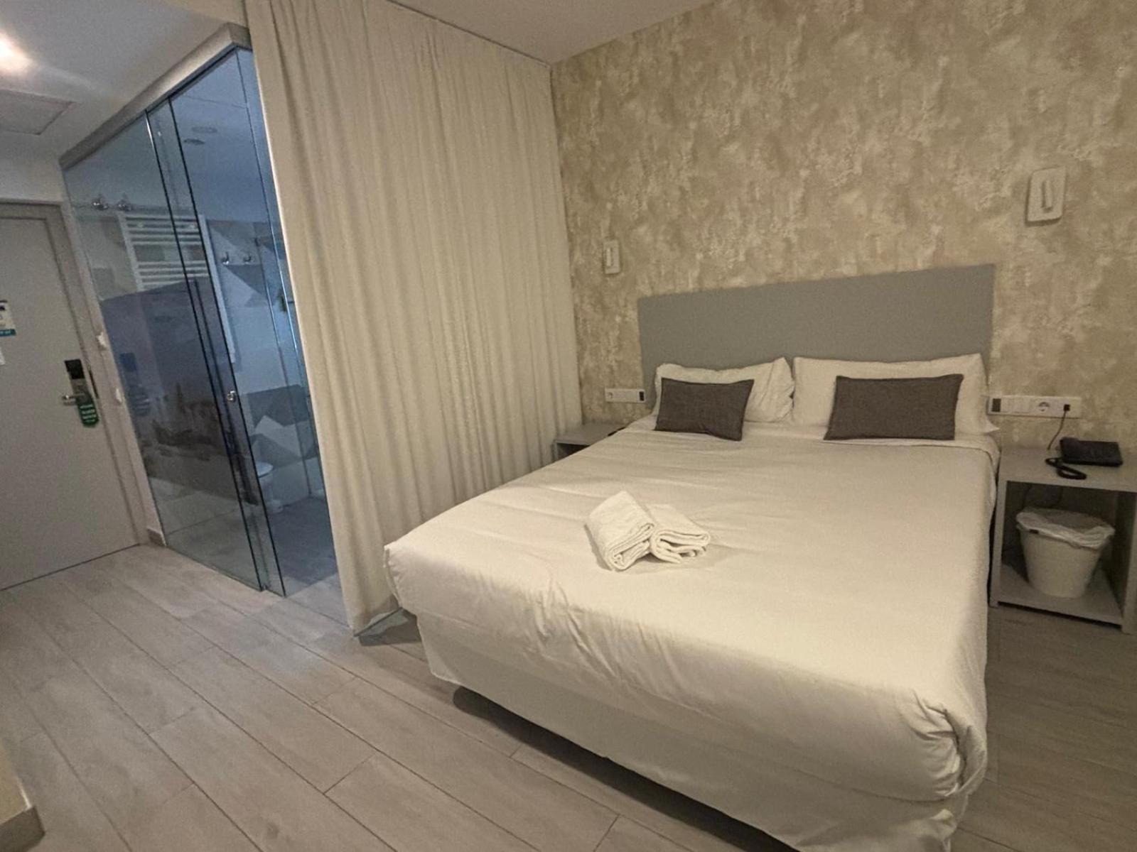 Hotel Clopy Rocamar Benidorm Exteriör bild